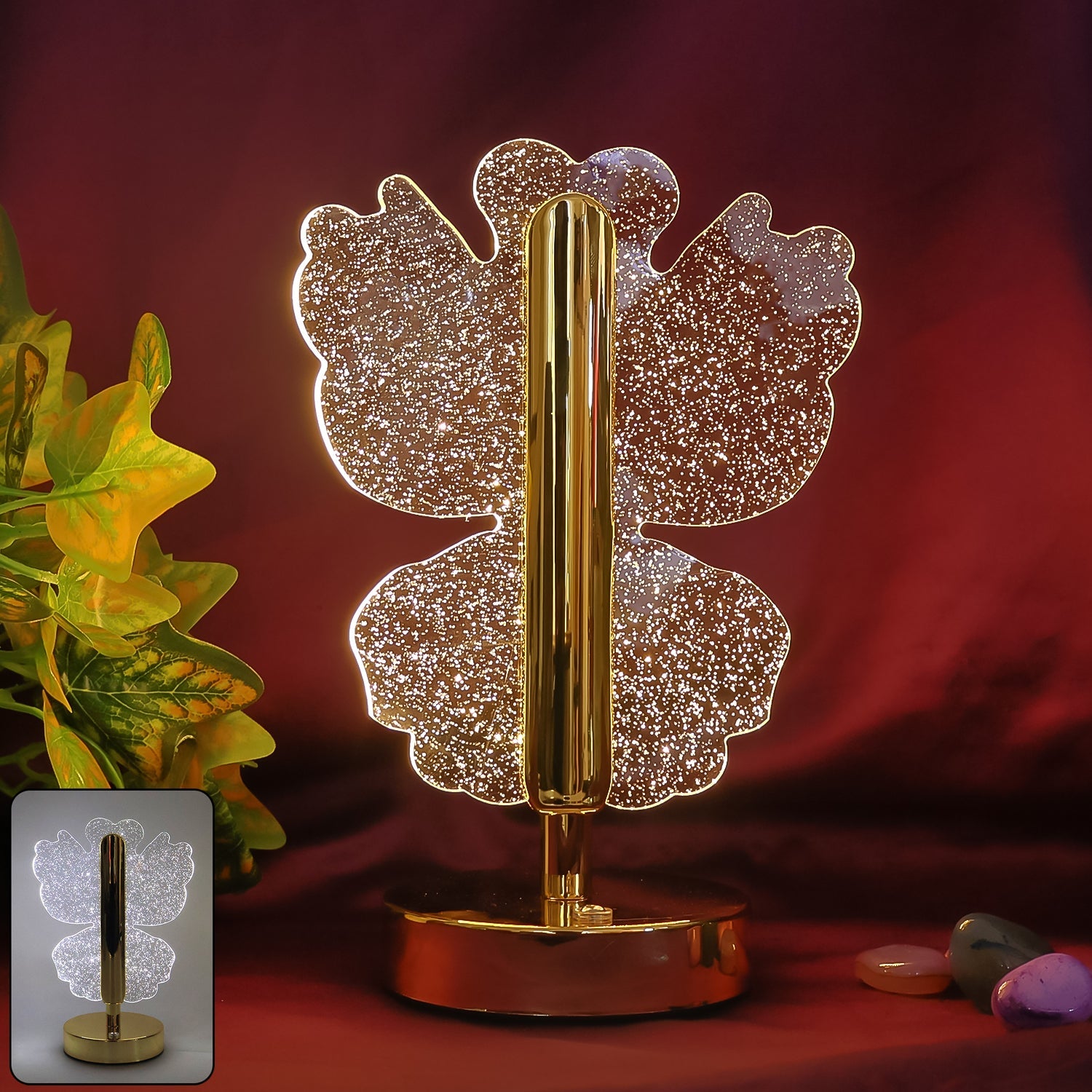 Luxury crystal table lamp with four-leaf clover crystal shade