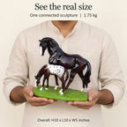 Horse Family Showpiece, Resin Horse and Foal Statue, 10 Inch