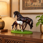 Horse Family Showpiece, Resin Horse and Foal Statue, 10 Inch